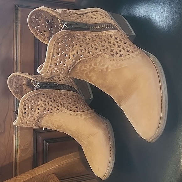 Circle G By Corral Double Zip Western Ankle Cut Out Boots Size 8.5 - Picture 1 of 13
